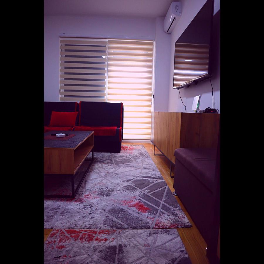 Stan Na Dan Sarajevo Bulevar Appartement Buitenkant foto