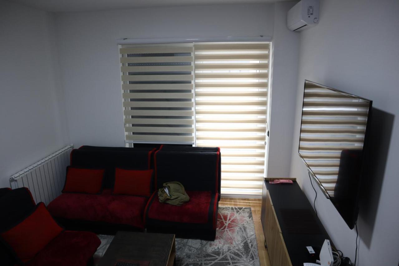 Stan Na Dan Sarajevo Bulevar Appartement Buitenkant foto