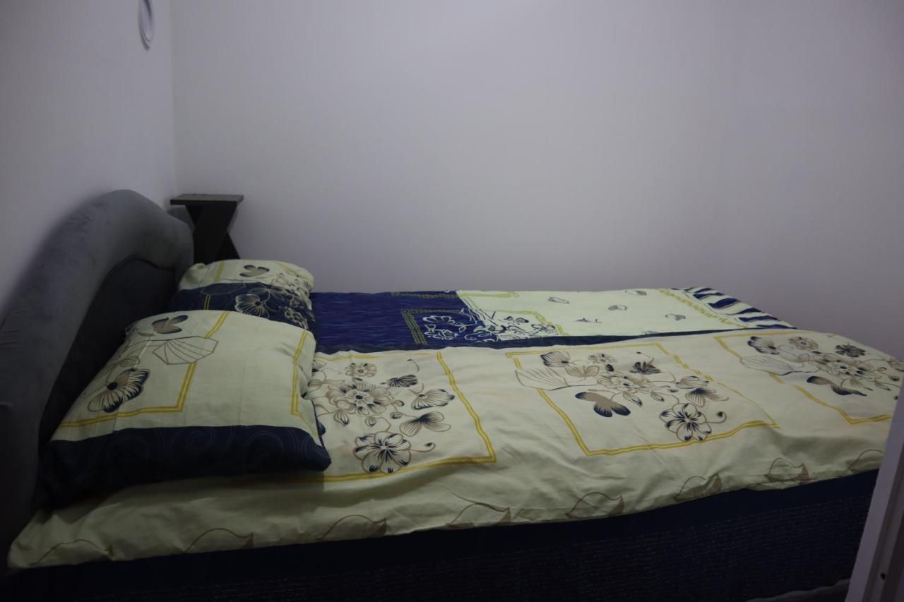 Stan Na Dan Sarajevo Bulevar Appartement Buitenkant foto